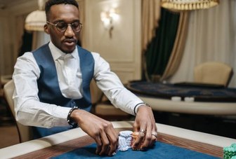 chat trực tuyến 8xbet